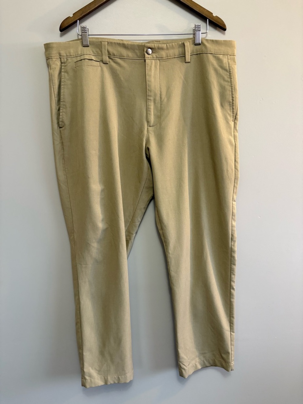 Callaway Men’s Chino Pants in Light Khaki 38x30